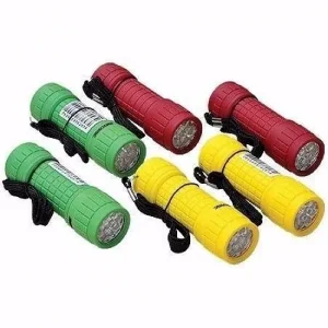 Lanterna 9 Leds Emborrachada Pilhas AAA