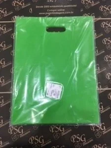 Sacola Plástica Alça Vazada M 30x40 - Verde Limão