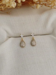 Brinco Gota Médio Cravej. Zircônias - <strong>Dourado</strong>