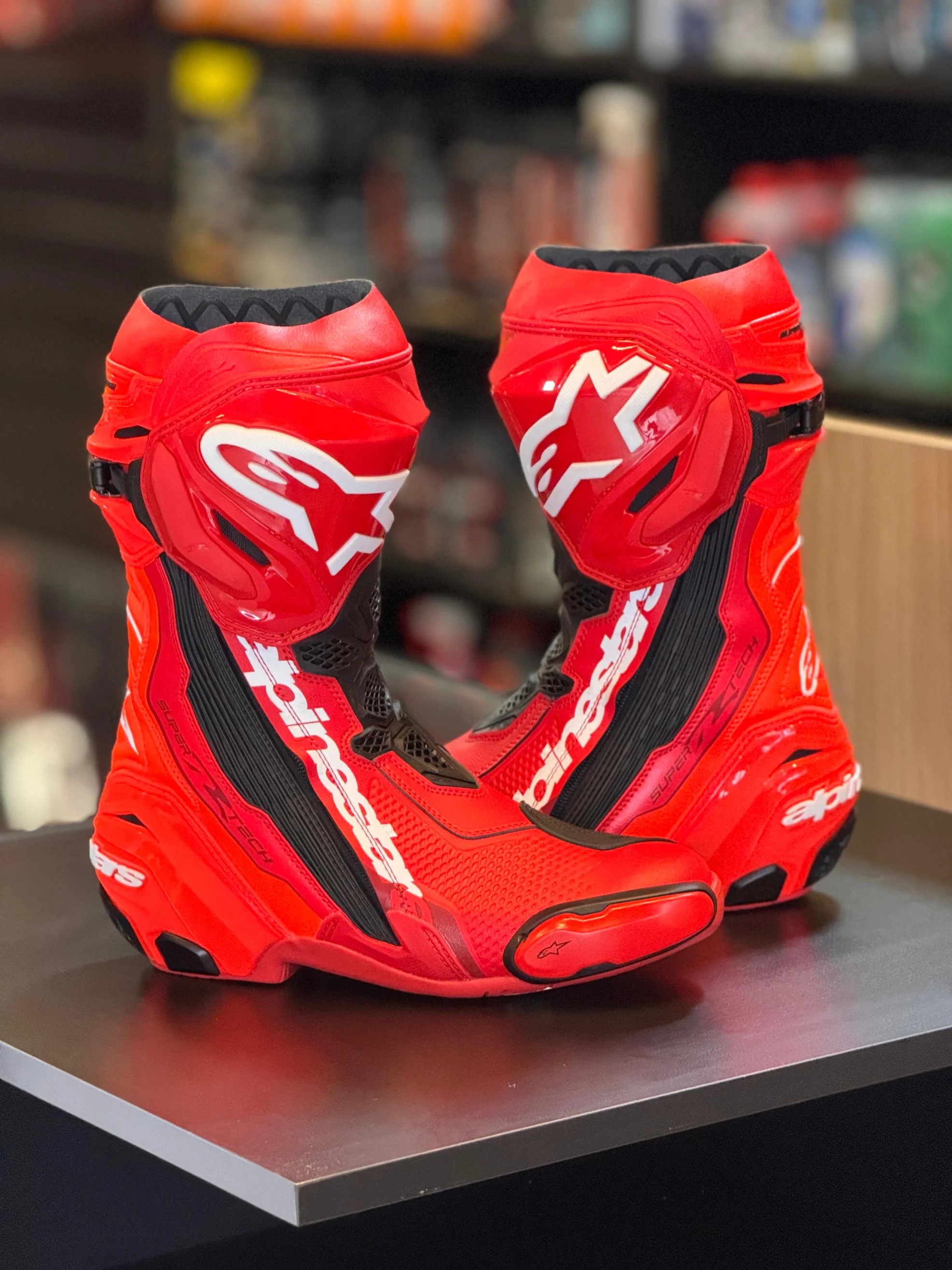 Bota Alpinestars Supertech R Vermelho Brilho/ Vermelho Fluor