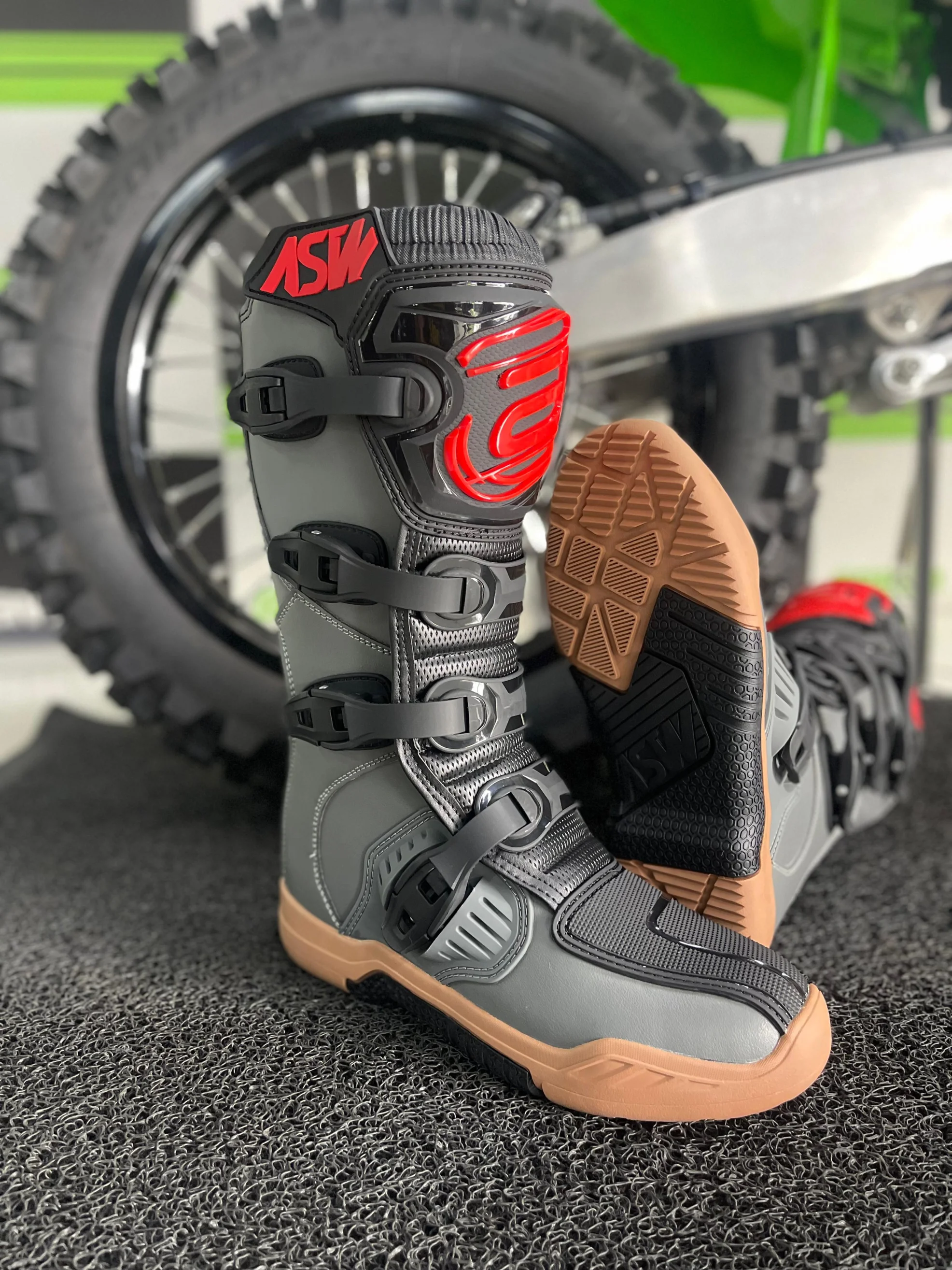 Bota ASW Image Enduro Preto(frente)/Cinza/Vermelho - Spinelli