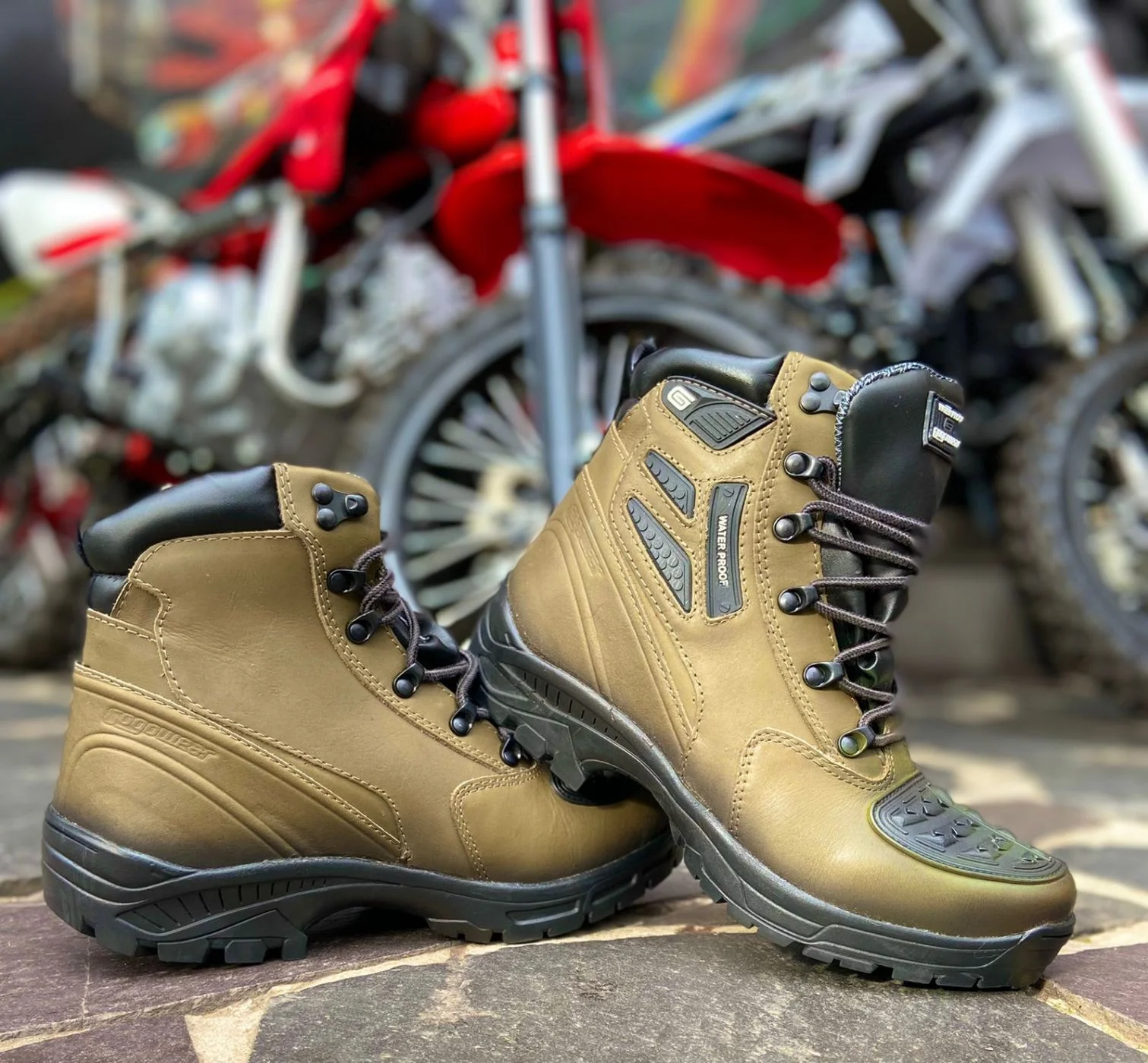 Bota 2024 adventure impermeável