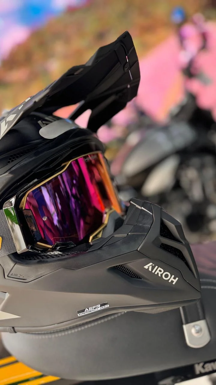 AIROH AVIATOR ACE 2 BLACK MATT箱付き Airoh Aviator Ace 2 MX Helmet Color black matt - Helmetdiscounter